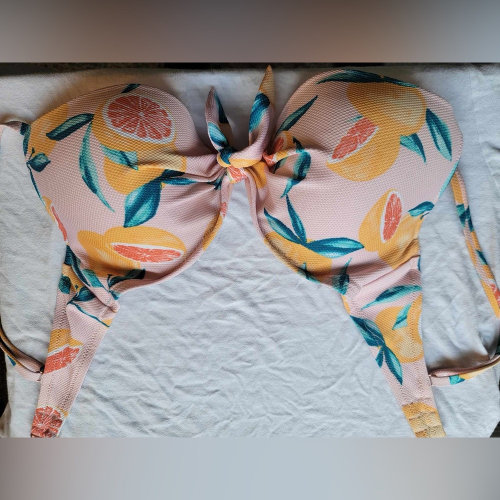 Shade & Shore Pink Bikini Top with Citrus Design